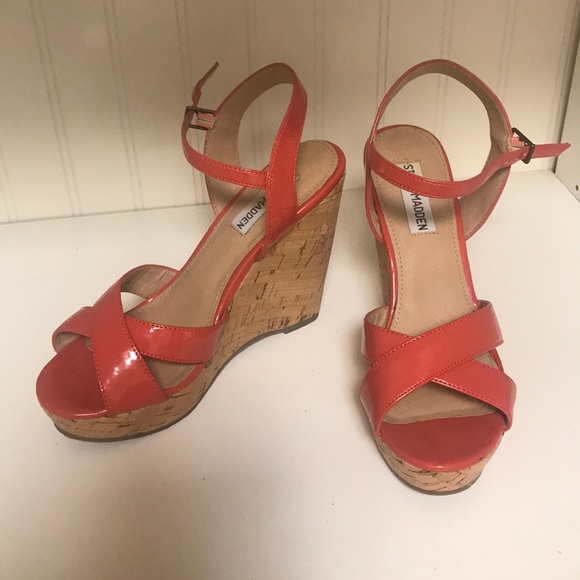 coral platform sandals